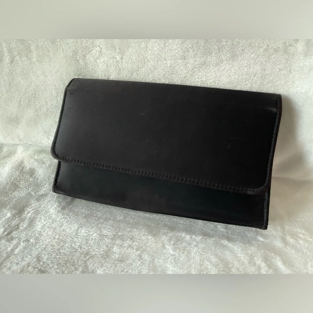 Vintage black clutch crossbody